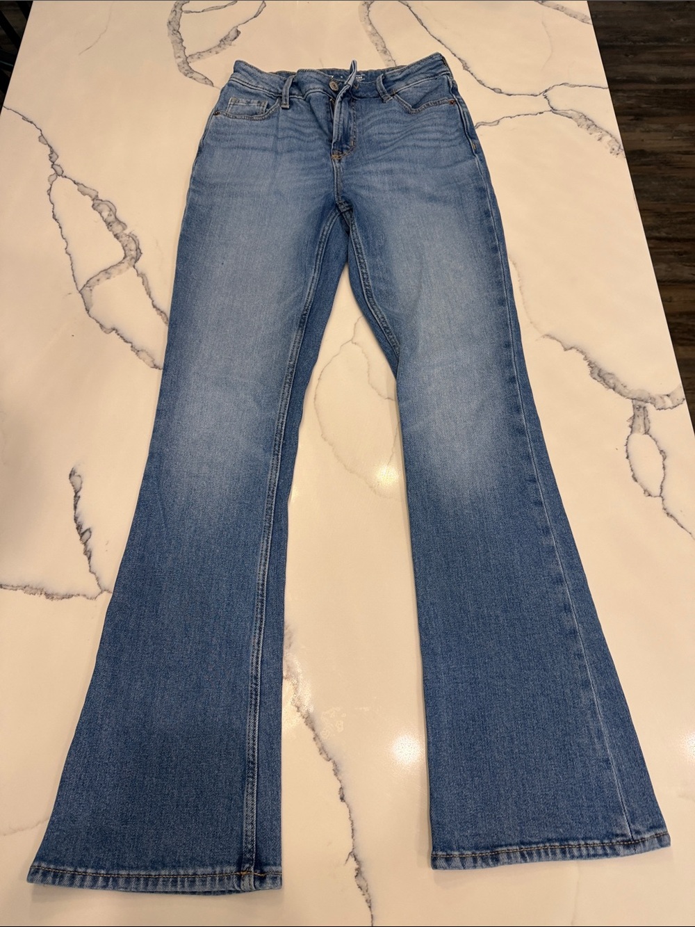 Old Navy jeans, flare extra high rise size 0 - Picture 2 of 3